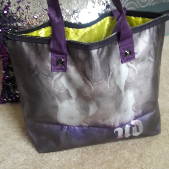 Vintage urban decay pyramid studded  zip tote bag - Picture 6 of 8